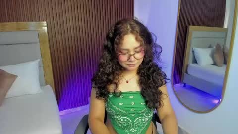 rossie_lanie_ online show from 04.21.26