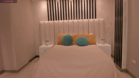 Snapshot of rossirivers chatting on 12.15.25 Rossie Rivers online show from 12.15.25