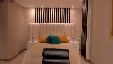 Rossie Rivers online show from 12.19.25