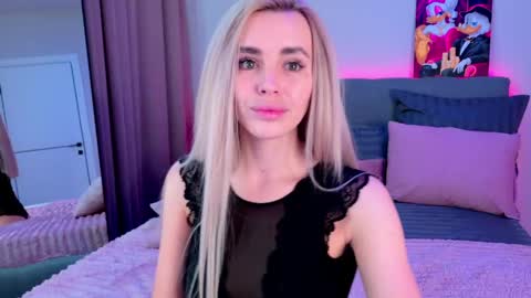 Snapshot of rossy_x_ chatting on 06.05.26 Rossy 630 pm - 230 am online show from 06.05.26