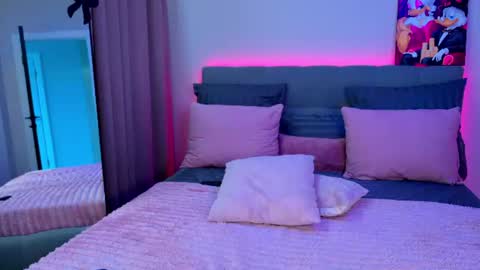 Snapshot of rossy_x_ chatting on 07.31.26 Rossy 630 pm - 230 am online show from 07.31.26