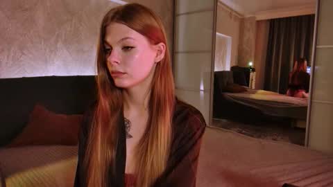 Snapshot of rosy_black_ chatting on 10.25.25 rosy_black_ online show from 10.25.25