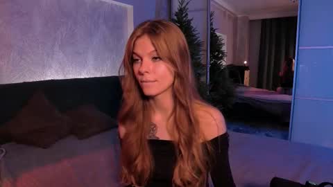 Snapshot of rosy_black_ chatting on 11.26.25 rosy_black_ online show from 11.26.25