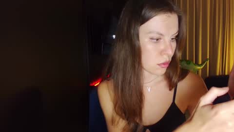 Snapshot of roter_rita chatting on 10.19.25 roter_rita online show from 10.19.25