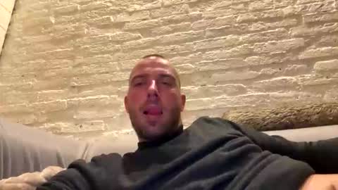 rotteei1 online show from 10.16.25