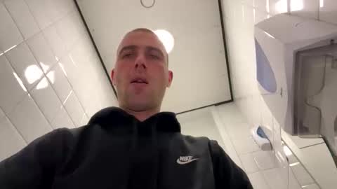 rotteei1 online show from 10.20.25