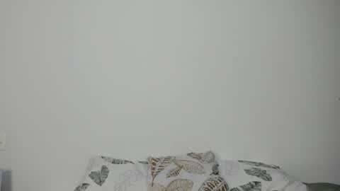 Snapshot of rouse_46 chatting on 02.06.26 Rouse online show from 02.06.26