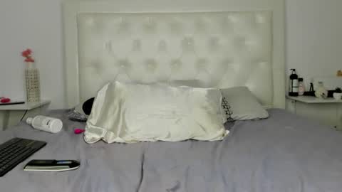 rouse_sexy_hotxx77 online show from 07.12.26