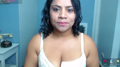 Snapshot of rousse_amber chatting on 04.11.26 amber online show from 04.11.26