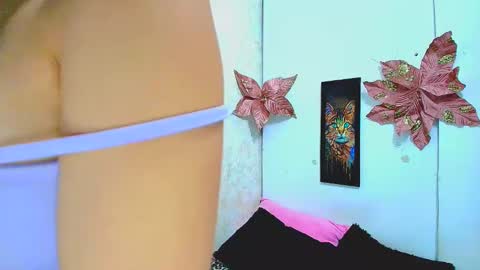 rousse_violet online show from 02.05.25