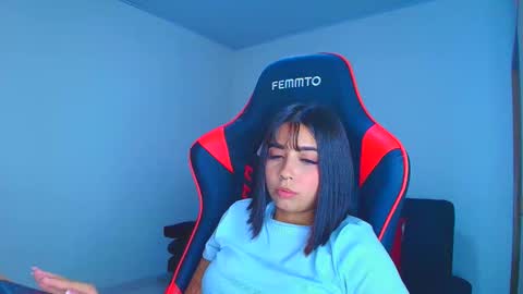 rousse_violet online show from 10.20.25