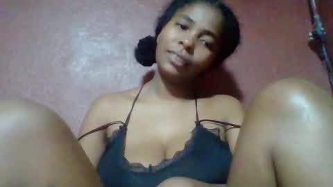 rovaelyah online show from 04.30.26
