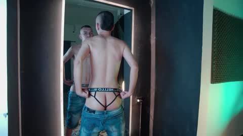 Snapshot of rowancley chatting on 11.24.25 Rowan online show from 11.24.25