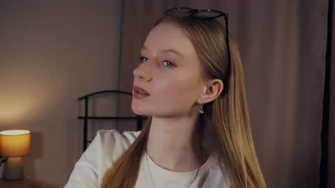 Stella online show from 02.13.25