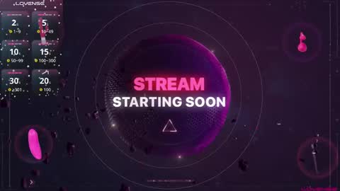 Snapshot of roxan_ne chatting on 10.08.25 Roxx online show from 10.08.25