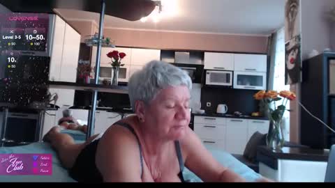 Roxana online show from 10.31.25