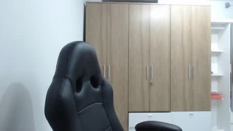 Snapshot of roxanalove7 chatting on 06.18.26 Roxana online show from 06.18.26