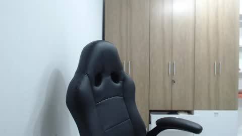Snapshot of roxanalove7 chatting on 06.22.26 Roxana online show from 06.22.26
