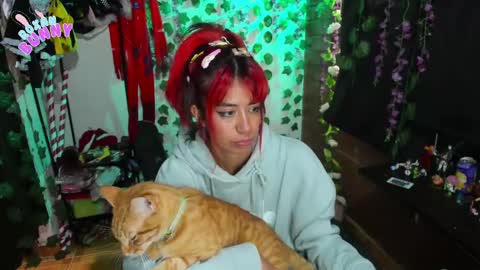 Snapshot of roxanbunny chatting on 02.23.25 roxxy online show from 02.23.25