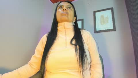  Roxanna  online show from 06.14.26