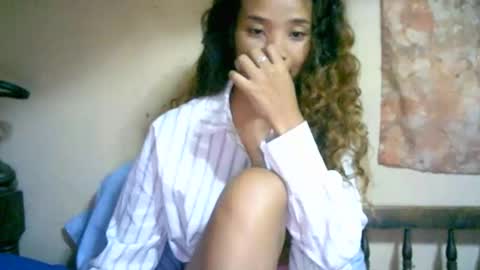 Snapshot of roxanne_98 chatting on 12.07.24 roxanne_98 online show from 12.07.24