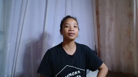 Snapshot of roxanne_98 chatting on 01.27.25 roxanne_98 online show from 01.27.25