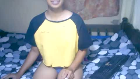 Snapshot of roxanne_98 chatting on 02.25.25 roxanne_98 online show from 02.25.25