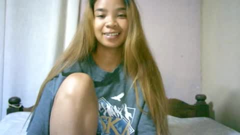 Snapshot of roxanne_98 chatting on 11.20.25 roxanne_98 online show from 11.20.25