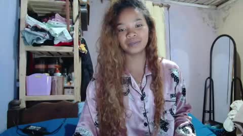 roxanne_98 online show from 05.06.26