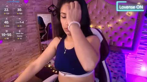 Snapshot of roxanne_han chatting on 11.08.25 roxanne_han online show from 11.08.25