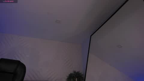 Roxanne Hill  online show from 07.30.26