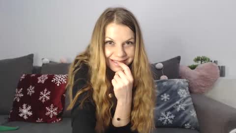 Snapshot of roxanneliss chatting on 01.20.25 roxanneliss online show from 01.20.25