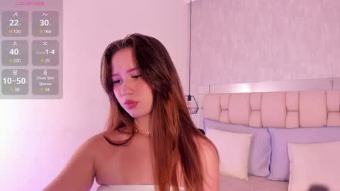 Snapshot of roxie_summers chatting on 01.10.25 Roxie online show from 01.10.25