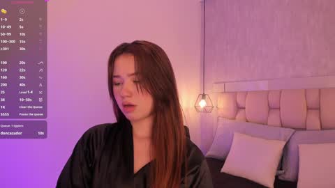 Snapshot of roxie_summers chatting on 01.29.25 Roxie online show from 01.29.25