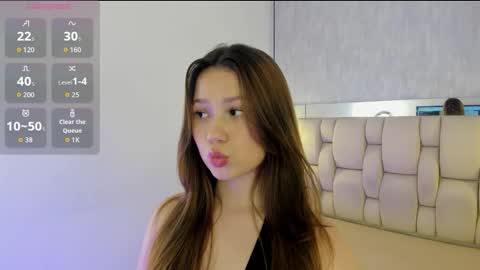 Roxie  online show from 03.03.26