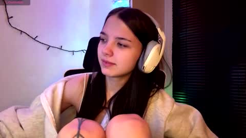 Snapshot of roxiepiurkowski chatting on 03.02.26 Hana online show from 03.02.26