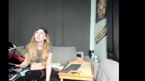 roxihazeleyes online show from 03.02.26