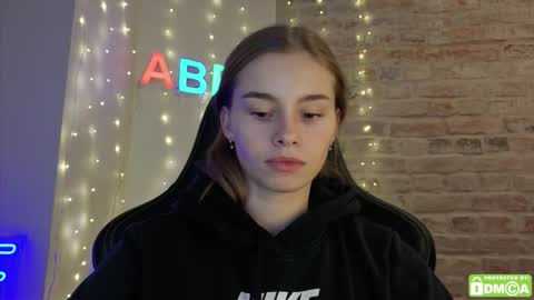 Snapshot of roxxxie_reid chatting on 03.03.26 Roxieex ABBY online show from 03.03.26