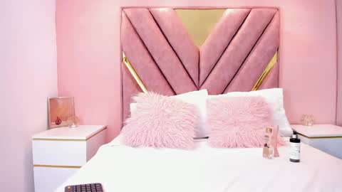 Roxy online show from 11.15.25