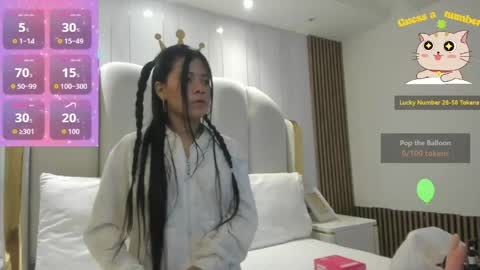 Roxy online show from 04.28.26