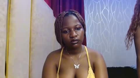 Snapshot of roxy_heather chatting on 01.12.26 Roxy online show from 01.12.26