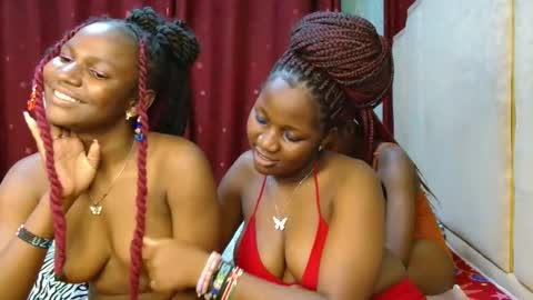 Snapshot of roxy_heather chatting on 02.16.26 Roxy online show from 02.16.26