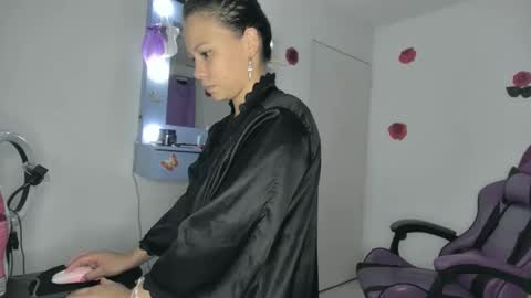 Roxy online show from 05.03.26