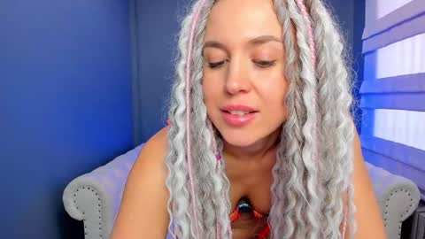 Snapshot of roxy_mars chatting on 01.31.25 Roxy online show from 01.31.25