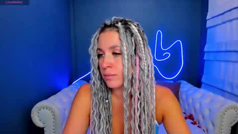 Roxy online show from 03.10.26