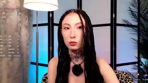 Snapshot of roxy_morrison_x chatting on 06.15.26 roxanne online show from 06.15.26