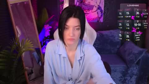 roxy_riot_ online show from 11.19.25