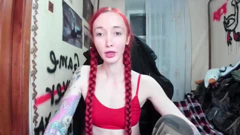 Snapshot of roxy_silver chatting on 03.02.26 Roxy online show from 03.02.26