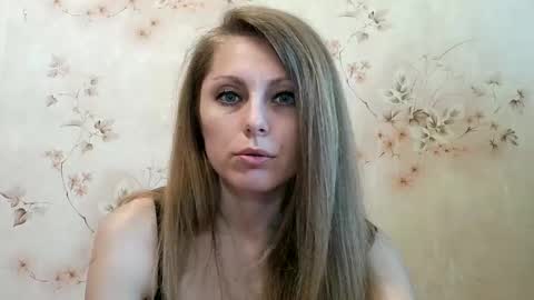 roxyfox18x01 online show from 05.04.26