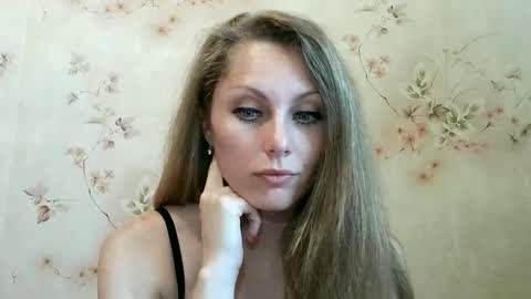 roxyfox18x01 online show from 05.26.26